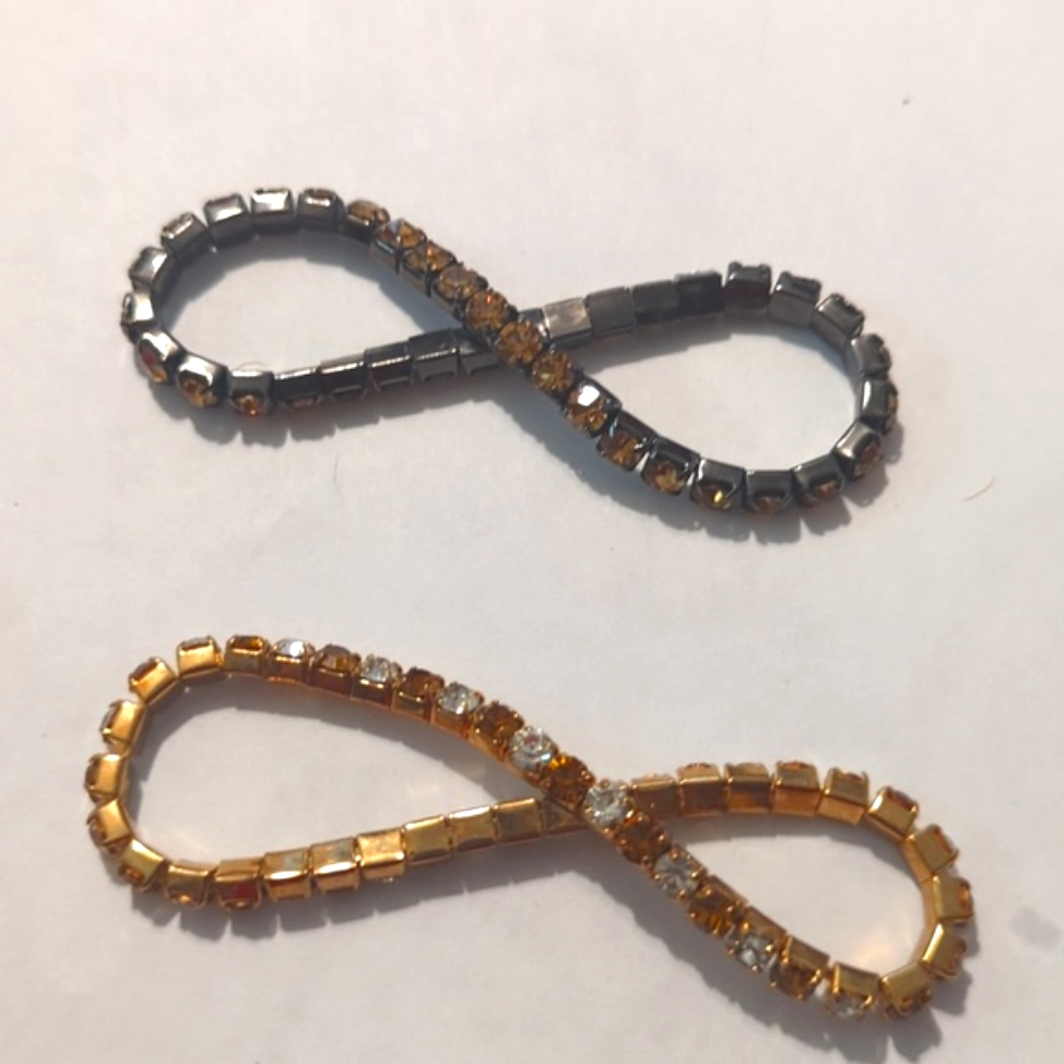 2 Stretch Bracelets